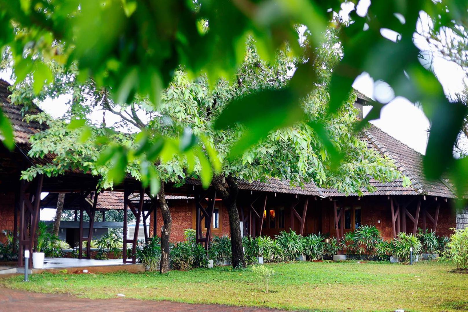 Sandalmist Resort And Spa Kasaragod Exterior photo